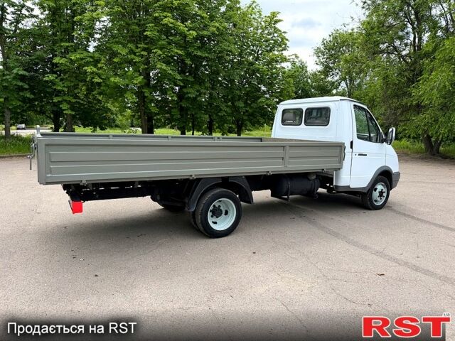 Белый ГАЗ Газель, объемом двигателя 2.5 л и пробегом 141 тыс. км за 4200 $, фото 1 на Automoto.ua