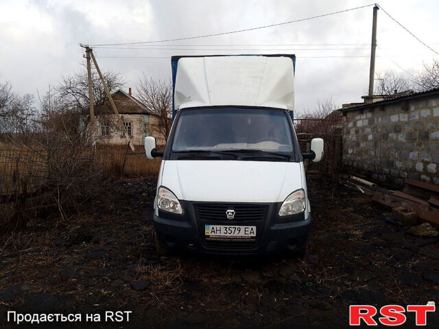 Белый ГАЗ Газель, объемом двигателя 2.5 л и пробегом 230 тыс. км за 3500 $, фото 1 на Automoto.ua