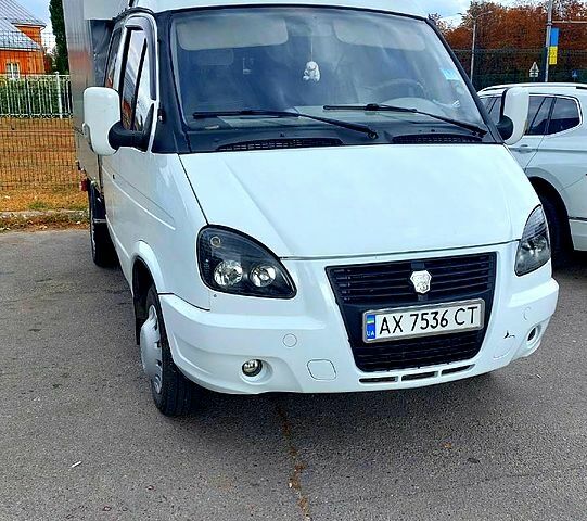 Белый ГАЗ Газель, объемом двигателя 2.5 л и пробегом 340 тыс. км за 5000 $, фото 1 на Automoto.ua