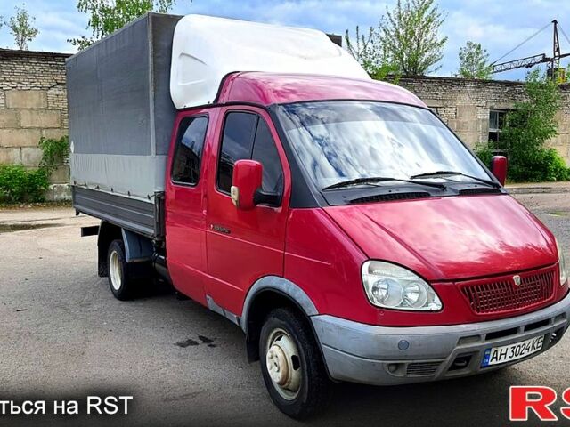 Красный ГАЗ Газель, объемом двигателя 2.5 л и пробегом 140 тыс. км за 3899 $, фото 1 на Automoto.ua