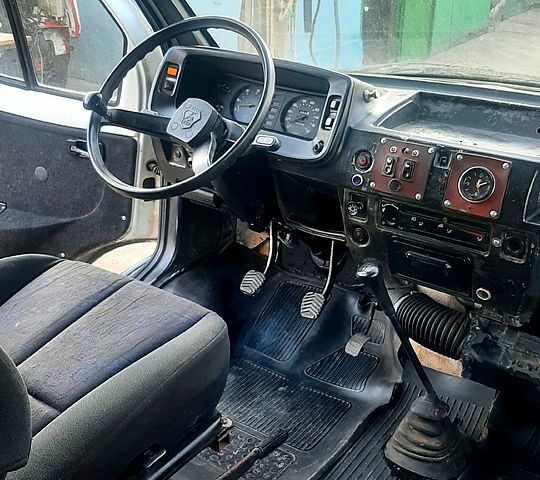 ГАЗ Газель, объемом двигателя 2.4 л и пробегом 299 тыс. км за 2999 $, фото 1 на Automoto.ua