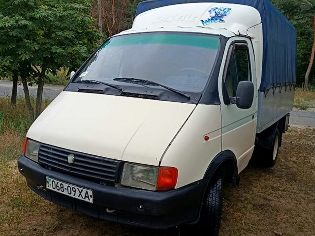 Серый ГАЗ Газель, объемом двигателя 2.4 л и пробегом 230 тыс. км за 2000 $, фото 1 на Automoto.ua