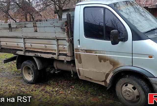 Сірий ГАЗ Газель, об'ємом двигуна 2.4 л та пробігом 300 тис. км за 1440 $, фото 1 на Automoto.ua