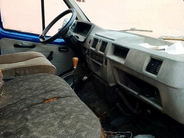 Синій ГАЗ Газель, об'ємом двигуна 2.4 л та пробігом 111 тис. км за 1850 $, фото 1 на Automoto.ua