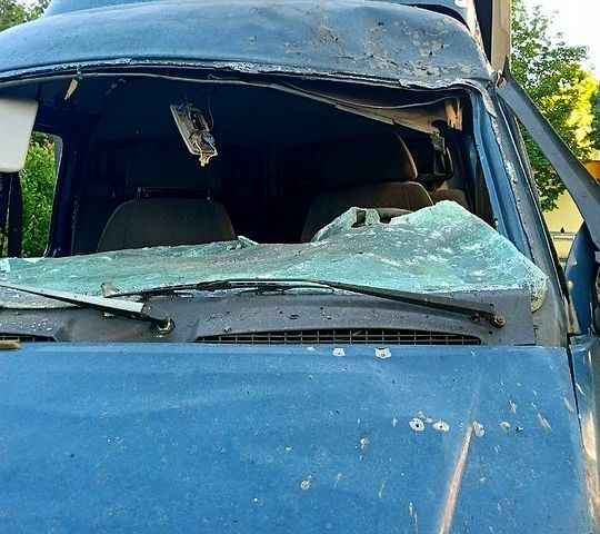 Синій ГАЗ Газель, об'ємом двигуна 2.3 л та пробігом 250 тис. км за 2000 $, фото 1 на Automoto.ua