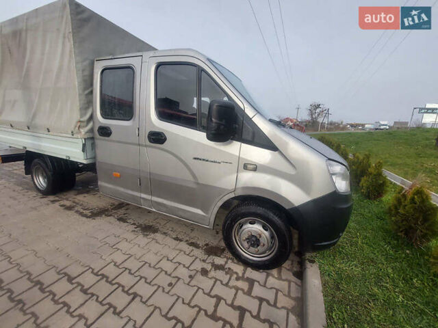 Серый ГАЗ Next, объемом двигателя 2.78 л и пробегом 230 тыс. км за 9000 $, фото 1 на Automoto.ua