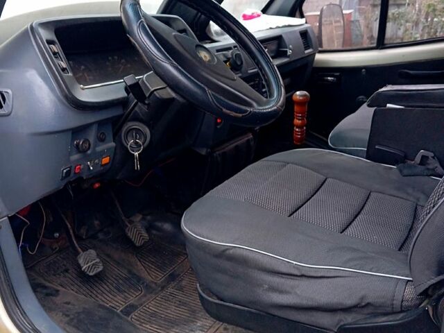 Білий ГАЗ Соболь, об'ємом двигуна 2.3 л та пробігом 188 тис. км за 1770 $, фото 1 на Automoto.ua