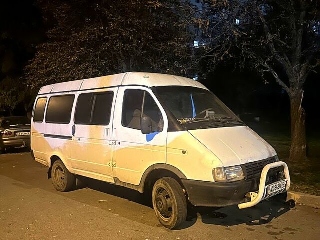 Белый ГАЗ Соболь, объемом двигателя 2.3 л и пробегом 300 тыс. км за 1550 $, фото 1 на Automoto.ua