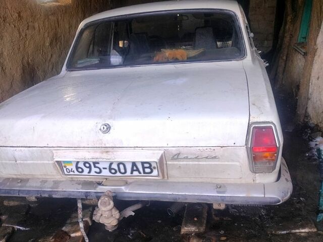 Белый ГАЗ Волга, объемом двигателя 2.4 л и пробегом 89 тыс. км за 1000 $, фото 1 на Automoto.ua