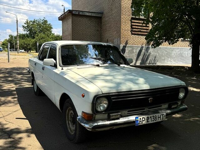 Белый ГАЗ Волга, объемом двигателя 2.5 л и пробегом 30 тыс. км за 1000 $, фото 1 на Automoto.ua