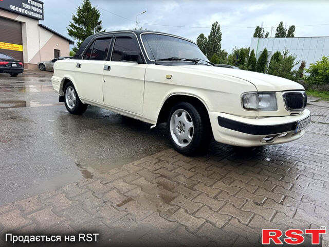 Білий ГАЗ Волга, об'ємом двигуна 2.4 л та пробігом 150 тис. км за 1250 $, фото 1 на Automoto.ua