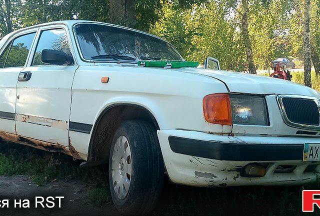 Белый ГАЗ Волга, объемом двигателя 2.4 л и пробегом 370 тыс. км за 470 $, фото 1 на Automoto.ua