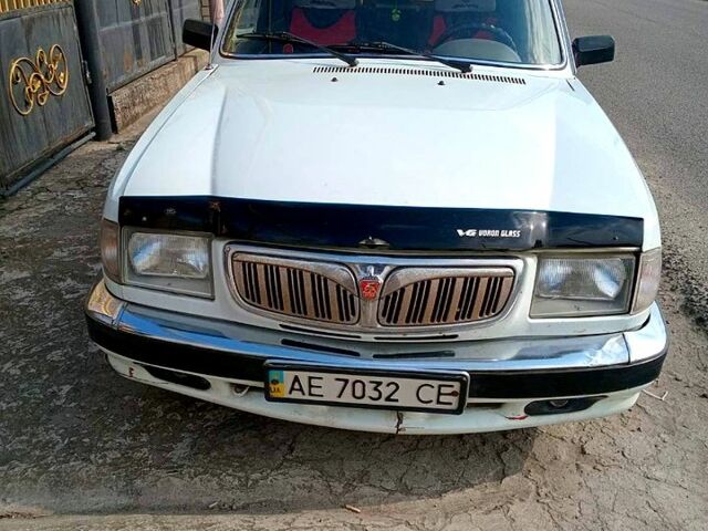 Белый ГАЗ Волга, объемом двигателя 2 л и пробегом 90 тыс. км за 1200 $, фото 1 на Automoto.ua