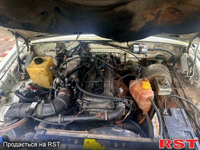 Білий ГАЗ Волга, об'ємом двигуна 2.3 л та пробігом 19 тис. км за 500 $, фото 1 на Automoto.ua