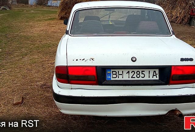 Белый ГАЗ Волга, объемом двигателя 2.3 л и пробегом 200 тыс. км за 1000 $, фото 1 на Automoto.ua