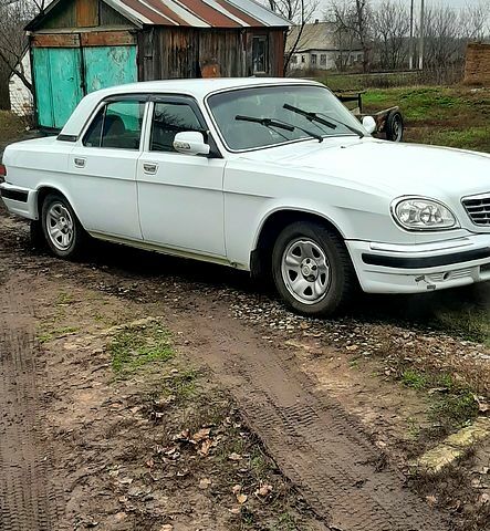 Белый ГАЗ Волга, объемом двигателя 2.3 л и пробегом 83 тыс. км за 2700 $, фото 1 на Automoto.ua