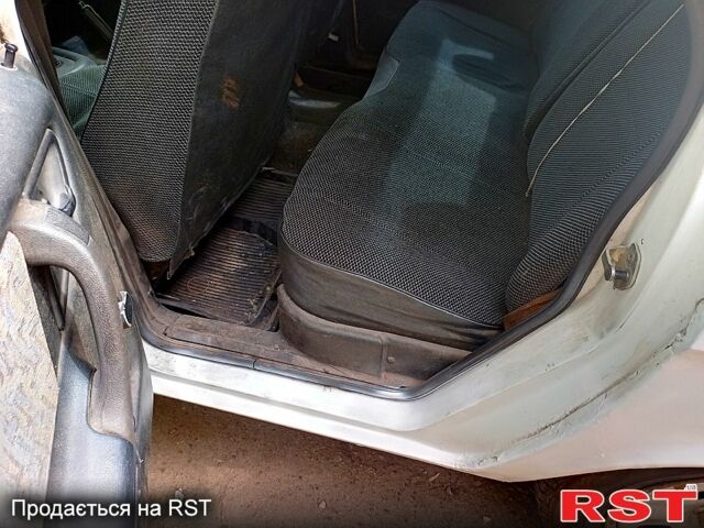 ГАЗ Волга, объемом двигателя 2.3 л и пробегом 118 тыс. км за 2100 $, фото 1 на Automoto.ua