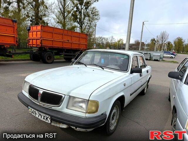 Серый ГАЗ Волга, объемом двигателя 2.4 л и пробегом 106 тыс. км за 750 $, фото 1 на Automoto.ua