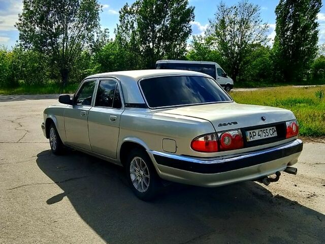 Серый ГАЗ Волга, объемом двигателя 2.4 л и пробегом 300 тыс. км за 3500 $, фото 1 на Automoto.ua