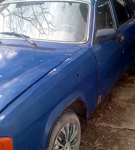 Серый ГАЗ Волга, объемом двигателя 2.5 л и пробегом 100 тыс. км за 500 $, фото 1 на Automoto.ua