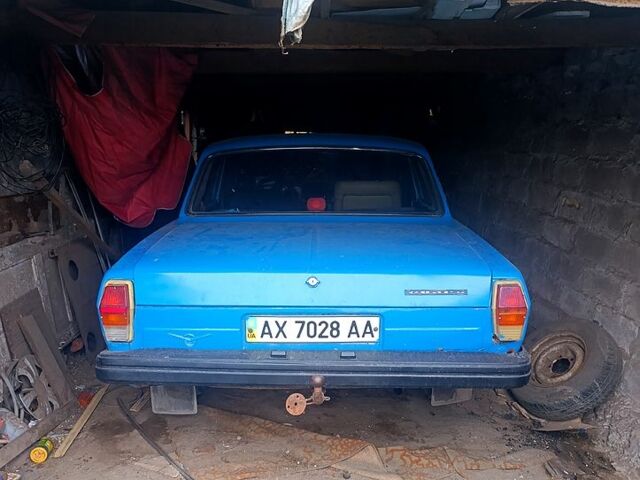 Синий ГАЗ Волга, объемом двигателя 2.4 л и пробегом 300 тыс. км за 355 $, фото 1 на Automoto.ua