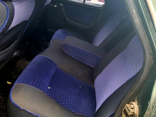 Зелений ГАЗ Волга, об'ємом двигуна 2.3 л та пробігом 250 тис. км за 690 $, фото 1 на Automoto.ua