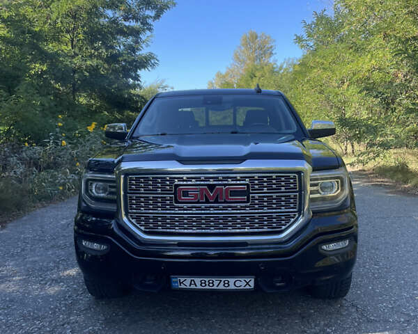 Чорний ДжіЕмСі Sierra, об'ємом двигуна 5.33 л та пробігом 215 тис. км за 34500 $, фото 1 на Automoto.ua