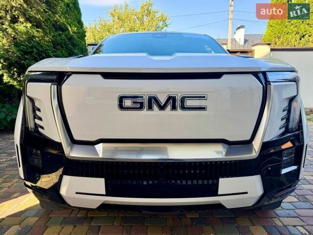 Білий ДжіЕмСі Sierra EV, об'ємом двигуна 0 л та пробігом 42 тис. км за 87000 $, фото 1 на Automoto.ua