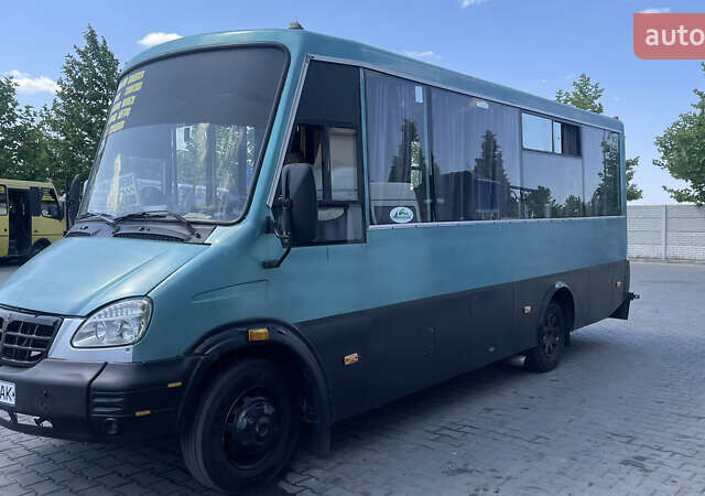 Зеленый ГалАЗ 3207, объемом двигателя 4.7 л и пробегом 370 тыс. км за 4500 $, фото 1 на Automoto.ua