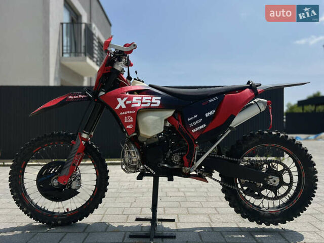 Червоний Гас гас EC 300, об'ємом двигуна 0.3 л та пробігом 295 тис. км за 7500 $, фото 1 на Automoto.ua