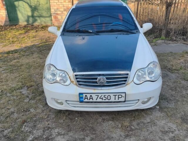 Білий Джилі ЦК-2, об'ємом двигуна 1.5 л та пробігом 223 тис. км за 1100 $, фото 1 на Automoto.ua