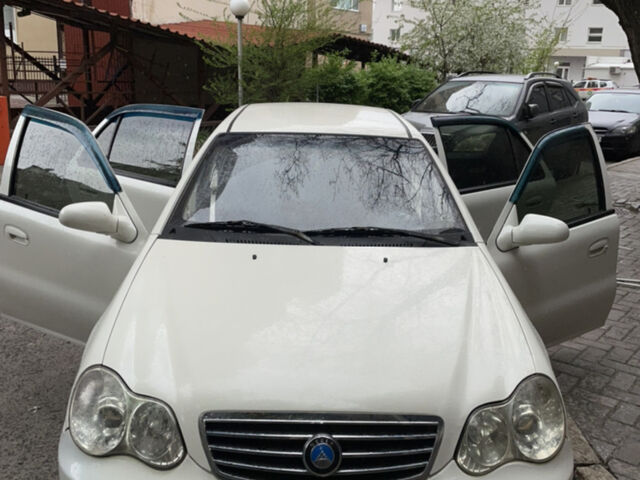 Білий Джилі ЦК-2, об'ємом двигуна 1.5 л та пробігом 117 тис. км за 2500 $, фото 1 на Automoto.ua
