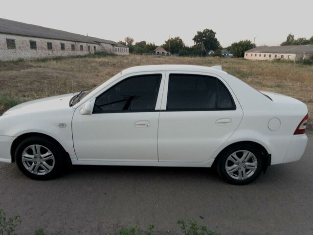 Білий Джилі ЦК-2, об'ємом двигуна 1.5 л та пробігом 95 тис. км за 4100 $, фото 1 на Automoto.ua