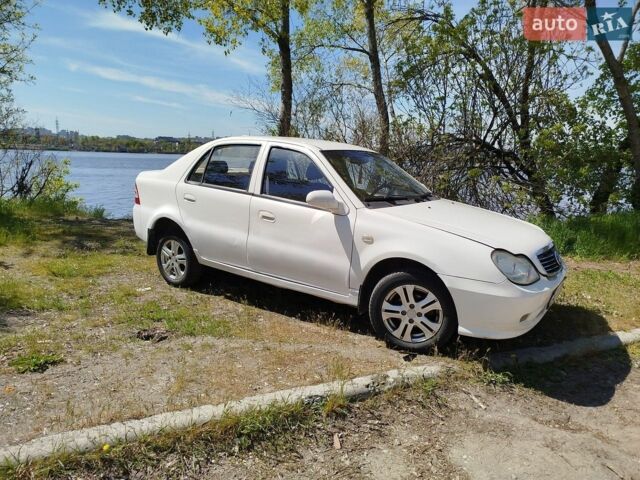 Белый Джили ЦК-2, объемом двигателя 1.5 л и пробегом 179 тыс. км за 1400 $, фото 1 на Automoto.ua
