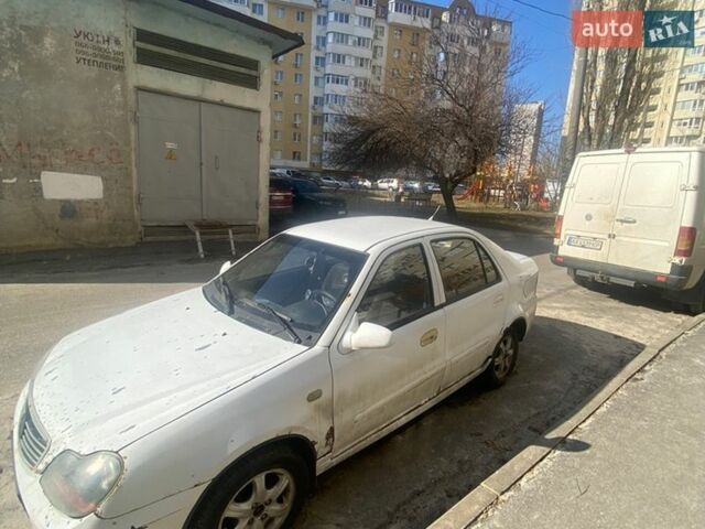 Білий Джилі ЦК, об'ємом двигуна 1.5 л та пробігом 300 тис. км за 1300 $, фото 1 на Automoto.ua