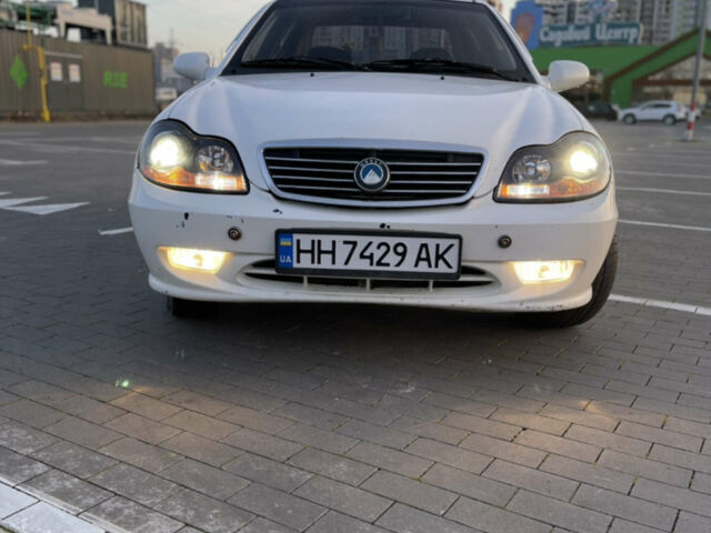 Белый Джили ЦК, объемом двигателя 1.5 л и пробегом 249 тыс. км за 2300 $, фото 1 на Automoto.ua
