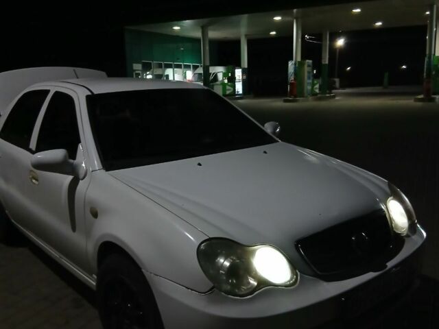 Білий Джилі ЦК, об'ємом двигуна 1.5 л та пробігом 137 тис. км за 1850 $, фото 1 на Automoto.ua