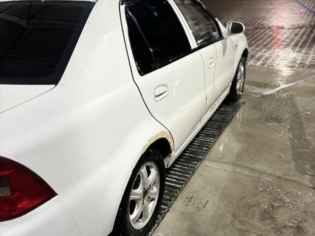 Белый Джили ЦК, объемом двигателя 1.5 л и пробегом 190 тыс. км за 663 $, фото 1 на Automoto.ua