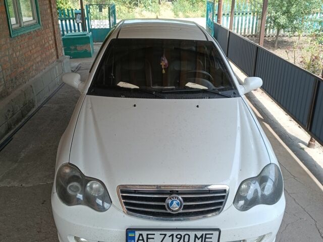 Білий Джилі ЦК, об'ємом двигуна 1.5 л та пробігом 90 тис. км за 2700 $, фото 1 на Automoto.ua