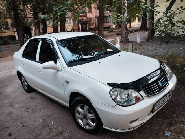 Білий Джилі ЦК, об'ємом двигуна 1.5 л та пробігом 9 тис. км за 3000 $, фото 1 на Automoto.ua