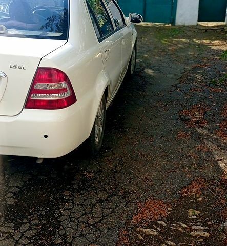 Белый Джили ЦК, объемом двигателя 1.5 л и пробегом 150 тыс. км за 1700 $, фото 1 на Automoto.ua