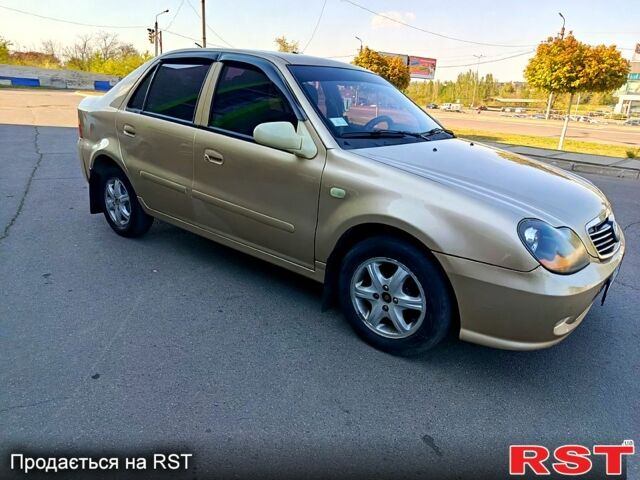 Желтый Джили ЦК, объемом двигателя 1.5 л и пробегом 140 тыс. км за 2250 $, фото 1 на Automoto.ua