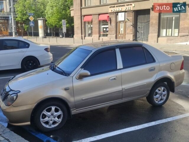 Жовтий Джилі ЦК, об'ємом двигуна 1.5 л та пробігом 130 тис. км за 2400 $, фото 1 на Automoto.ua