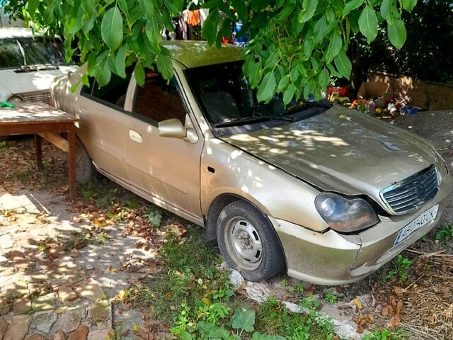 Желтый Джили ЦК, объемом двигателя 1.5 л и пробегом 200 тыс. км за 800 $, фото 1 на Automoto.ua