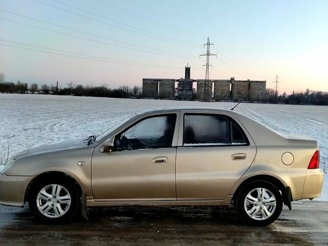 Желтый Джили ЦК, объемом двигателя 1.5 л и пробегом 88 тыс. км за 2900 $, фото 1 на Automoto.ua