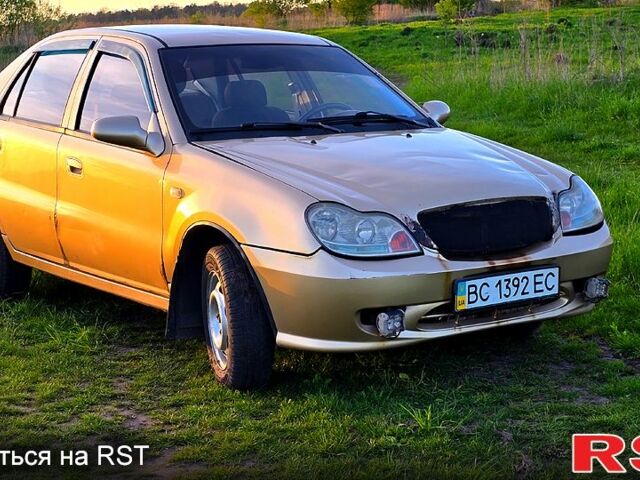 Желтый Джили ЦК, объемом двигателя 1.5 л и пробегом 213 тыс. км за 1200 $, фото 1 на Automoto.ua