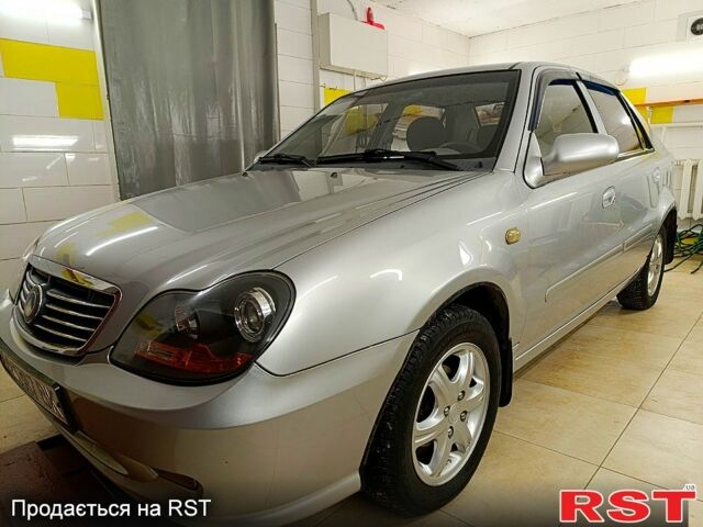 Сірий Джилі ЦК, об'ємом двигуна 1.5 л та пробігом 69 тис. км за 3200 $, фото 1 на Automoto.ua