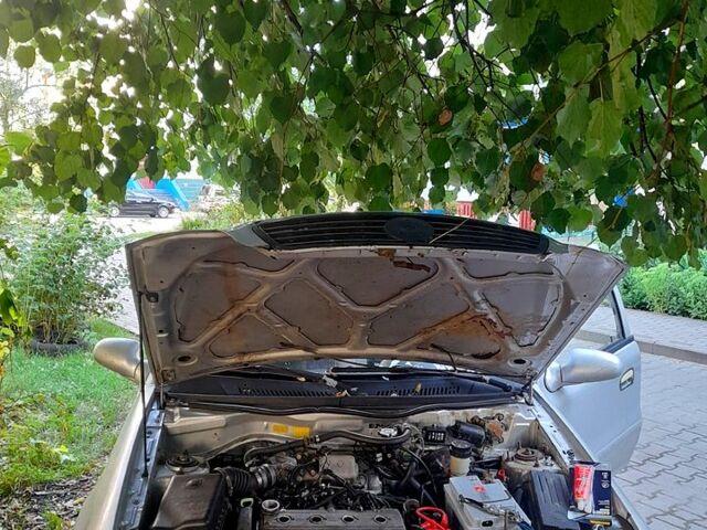 Сірий Джилі ЦК, об'ємом двигуна 1.5 л та пробігом 300 тис. км за 2000 $, фото 1 на Automoto.ua