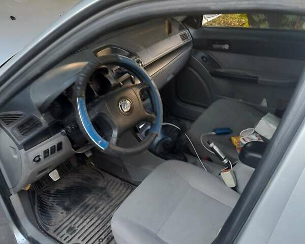 Сірий Джилі ЦК, об'ємом двигуна 1.5 л та пробігом 300 тис. км за 1350 $, фото 1 на Automoto.ua