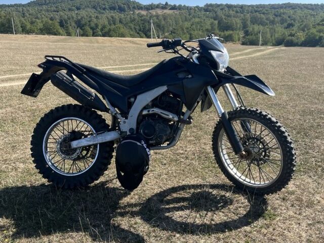 Сірий Джилі ЦК, об'ємом двигуна 1.5 л та пробігом 250 тис. км за 1508 $, фото 1 на Automoto.ua